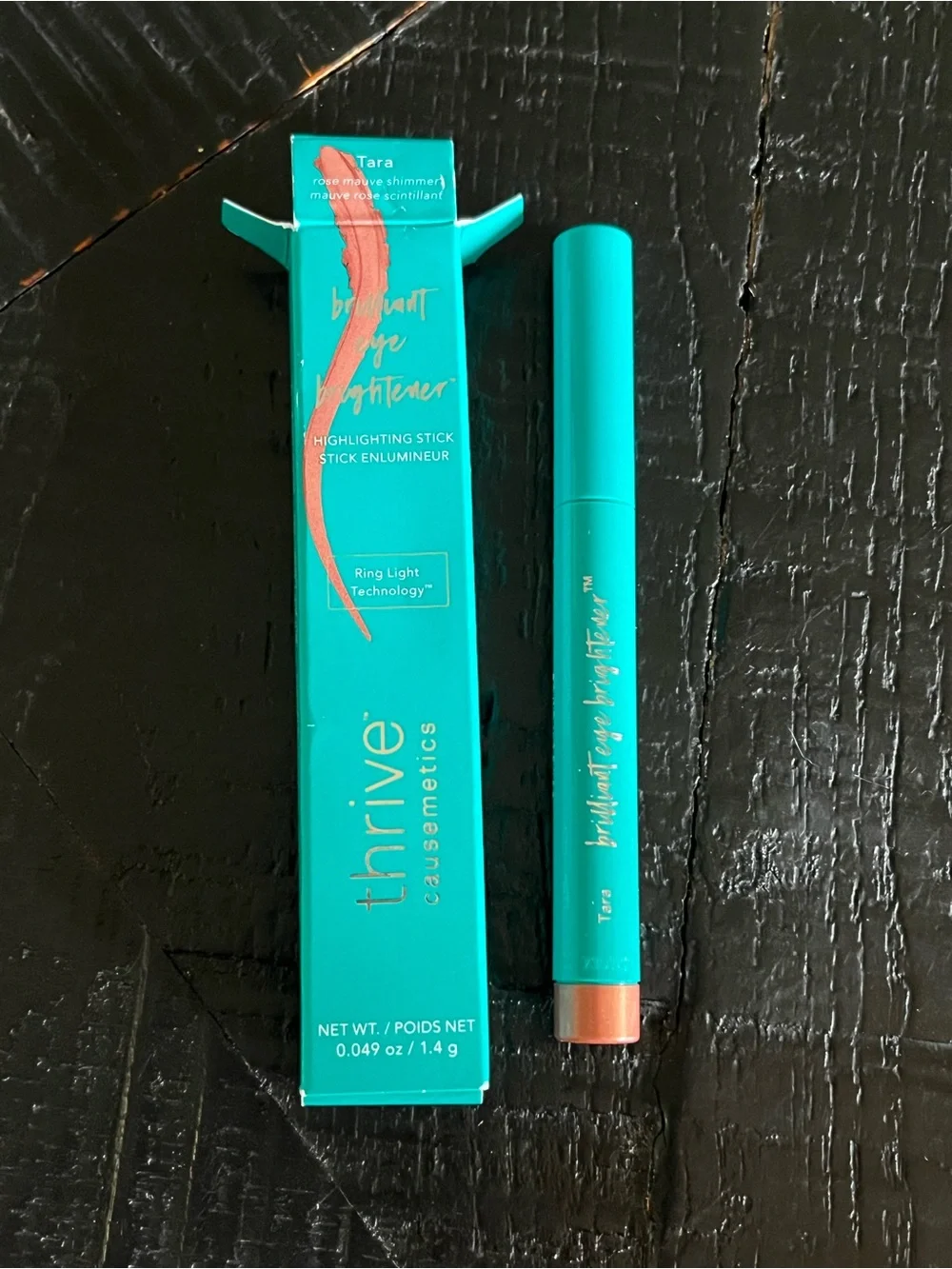 Thrive Causemetics Brilliant Eye Brightener Highlighting Eyeshadow Stick in Tara